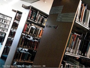 Diana Alcántara -Biblioteca Facultad de Comunicación - UAB