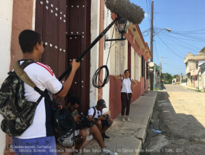 un camino entre pinceles